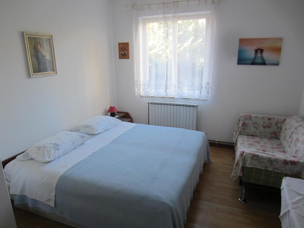 Guesthouse Leasol Lucija Bagian luar foto